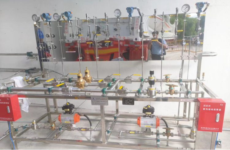 ���׸�ѹ������ѹ����